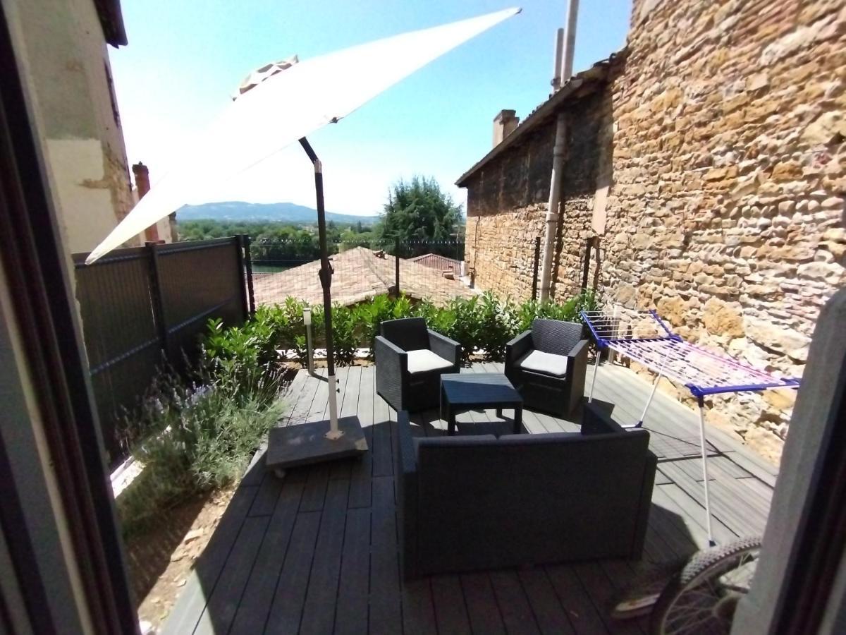 Апартаменты Trevoux: Loft Ravissant Avec Terrasse Экстерьер фото